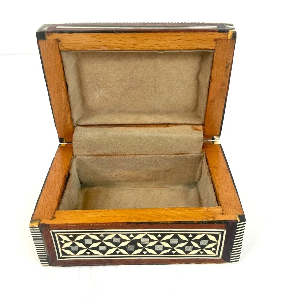 N/A handcrafted wooden